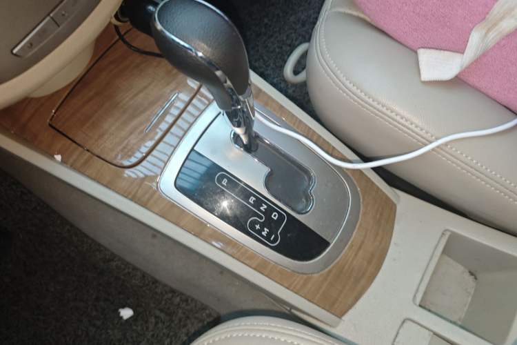 Used Buick Excelle 2015 1.5L Automatic Classic Model Gear Lever