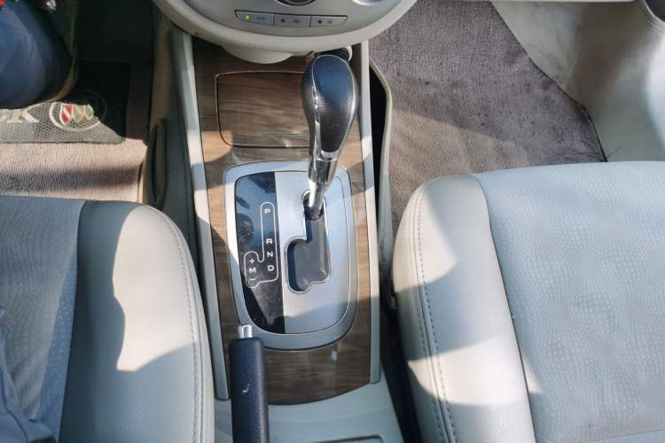 Used Buick Excelle 2015 1.5L Automatic Classic Model Gear Lever