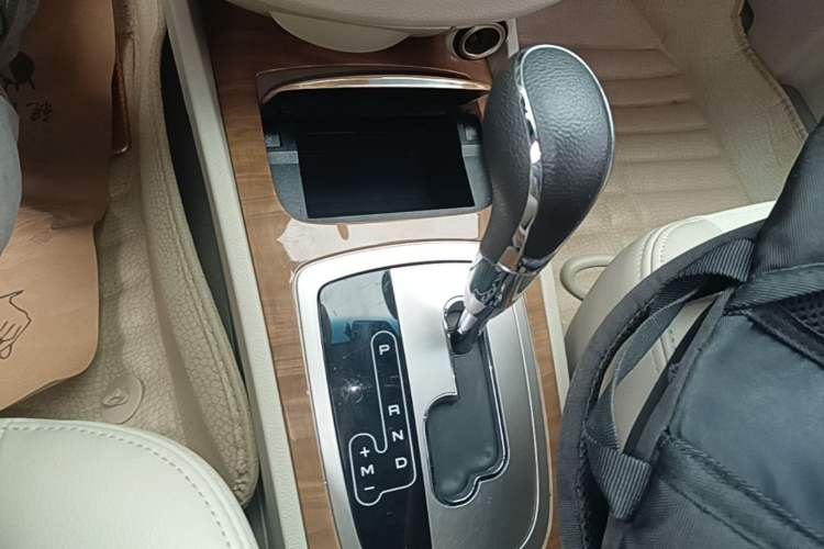 Used Buick Excelle 2015 1.5L Automatic Classic Model Gear Lever