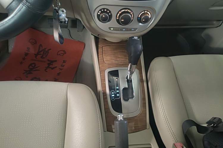 Used Buick Excelle 2015 1.5L Automatic Classic Model Gear Lever