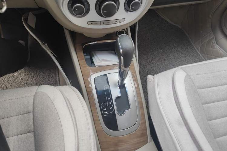 Used Buick Excelle 2015 1.5L Automatic Classic Model Gear Lever