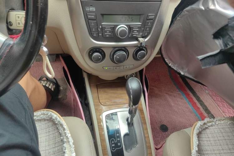 Used Buick Excelle 2015 1.5L Automatic Classic Model Gear Lever
