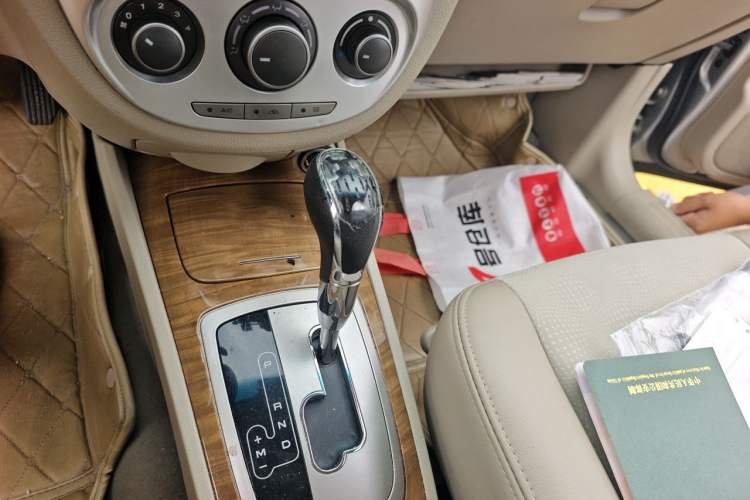Used Buick Excelle 2015 1.5L Automatic Classic Model Gear Lever