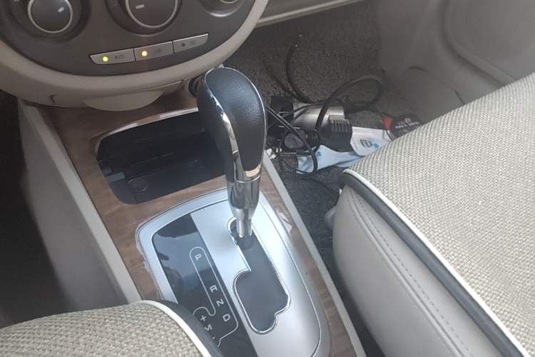Used Buick Excelle 2015 1.5L Automatic Classic Model Gear Lever