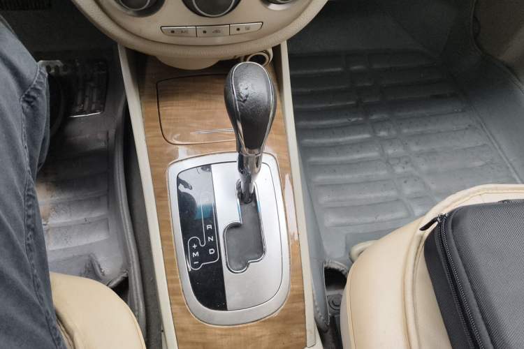 Used Buick Excelle 2015 1.5L Automatic Classic Model Gear Lever