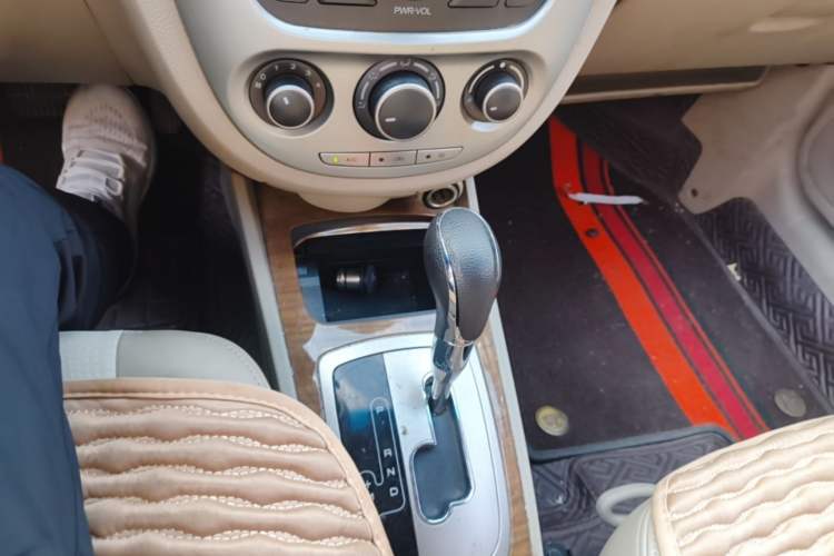 Used Buick Excelle 2015 1.5L Automatic Classic Model Gear Lever