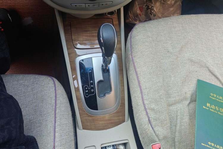 Used Buick Excelle 2015 1.5L Automatic Classic Model Gear Lever