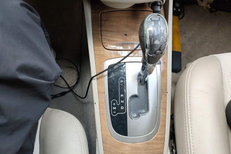Used Buick Excelle 2015 1.5L Automatic Classic Model Gear Lever