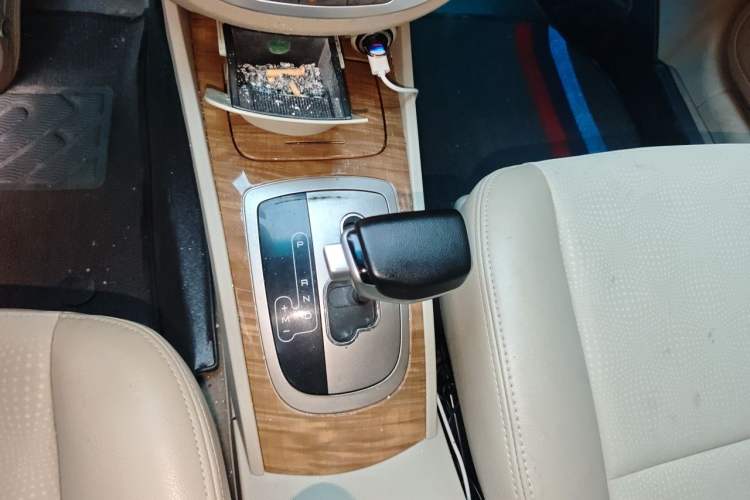 Used Buick Excelle 2015 1.5L Automatic Classic Model Gear Lever