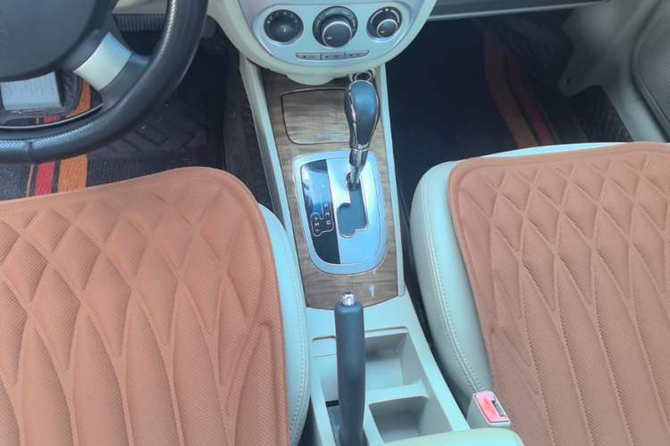 Used Buick Excelle 2015 1.5L Automatic Classic Model Gear Lever