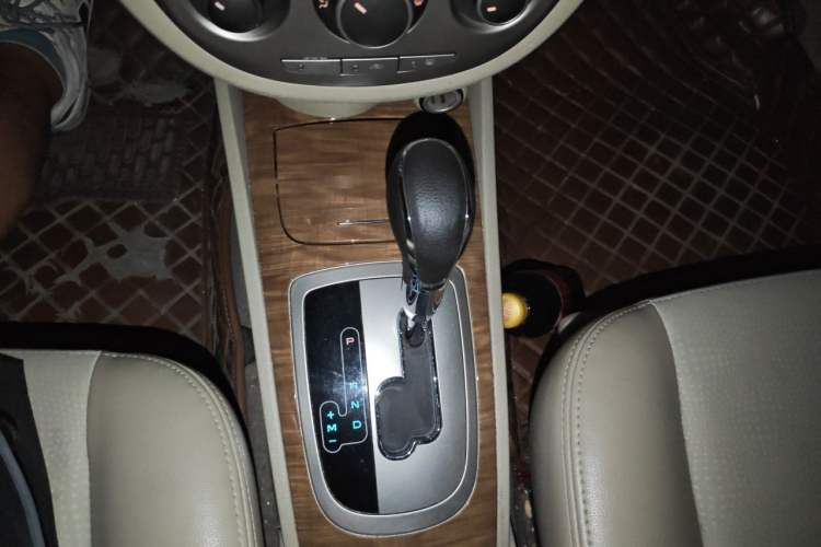 Used Buick Excelle 2015 1.5L Automatic Classic Model Gear Lever