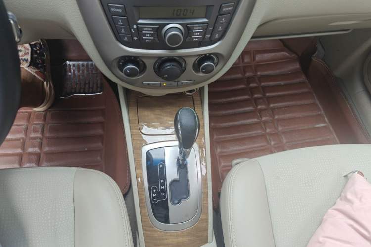 Used Buick Excelle 2015 1.5L Automatic Classic Model Gear Lever