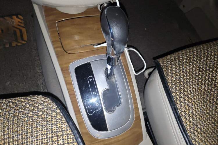 Used Buick Excelle 2015 1.5L Automatic Classic Model Gear Lever