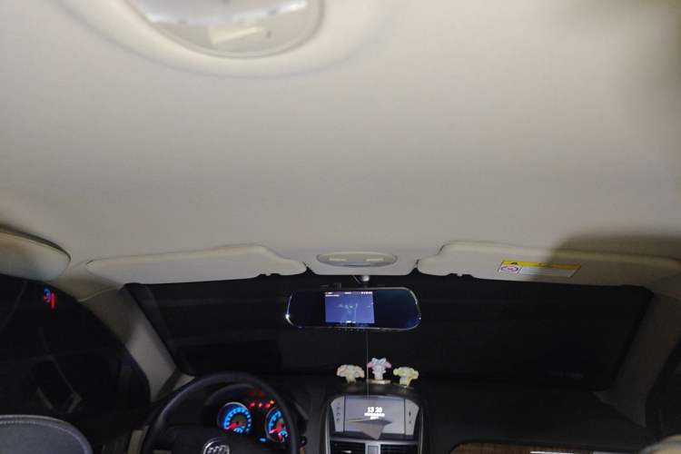 Used Buick Excelle 2015 1.5L Automatic Classic Model Headliner