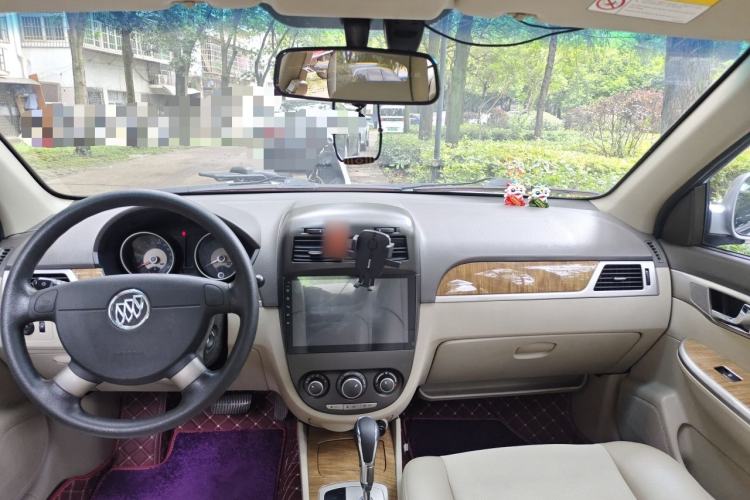 Used Buick Excelle 2015 1.5L Automatic Classic Model Headliner