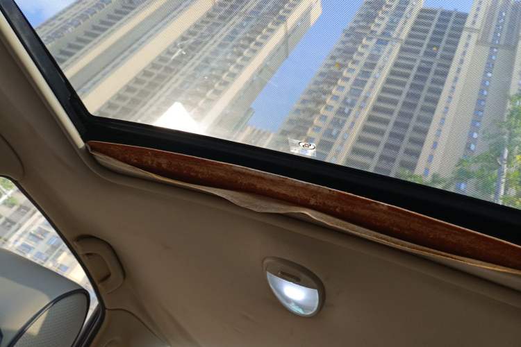 Used Buick Excelle 2015 1.5L Manual Luxury Model Headliner