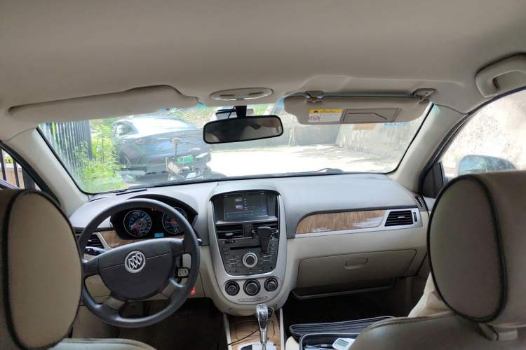 Used Buick Excelle 2015 1.5L Automatic Classic Model Headliner
