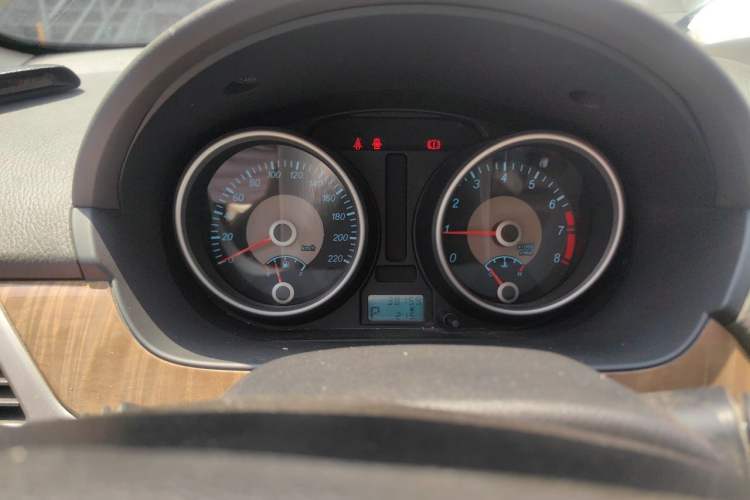 Used Buick Excelle 2015 1.5L Automatic Classic Model Instrument Cluster