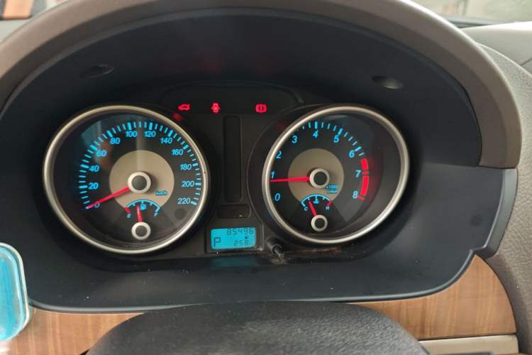 Used Buick Excelle 2015 1.5L Automatic Classic Model Instrument Cluster