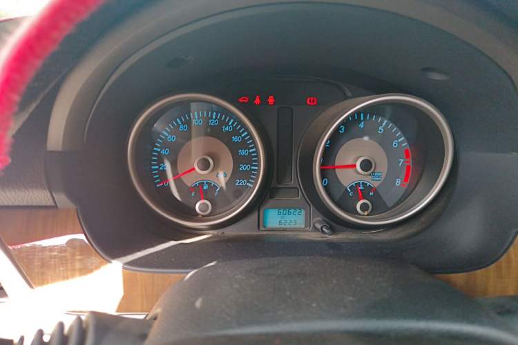 Used Buick Excelle 2015 1.5L Manual Classic Trim Instrument Cluster