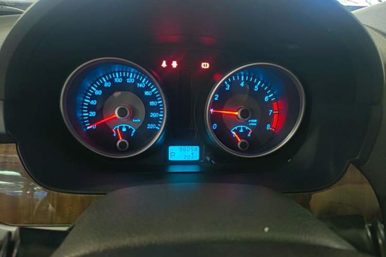 Used Buick Excelle 2015 1.5L Automatic Classic Model Instrument Cluster