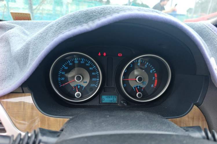 Used Buick Excelle 2015 1.5L Automatic Classic Model Instrument Cluster