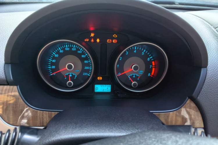 Used Buick Excelle 2015 1.5L Automatic Classic Model Instrument Cluster