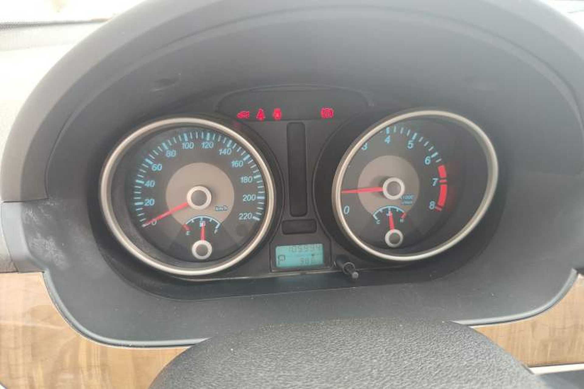 Used Buick Excelle 2015 1.5L Automatic Classic Model Instrument Cluster