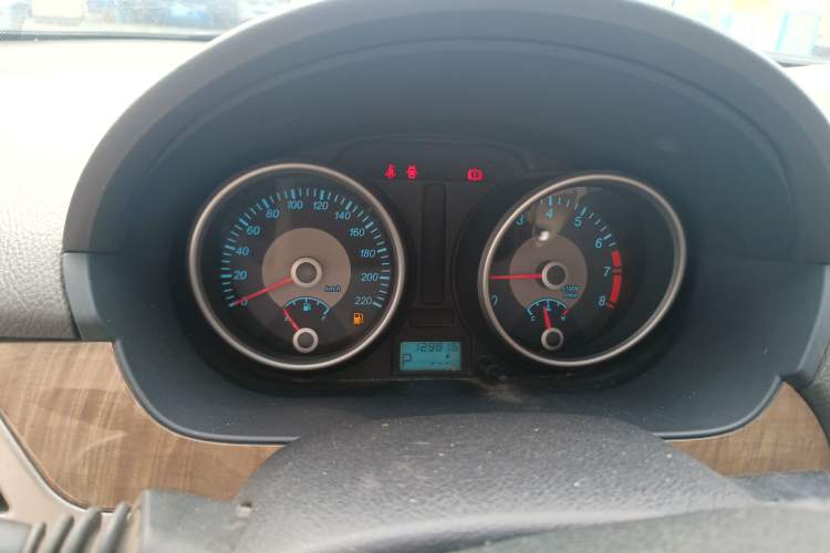 Used Buick Excelle 2015 1.5L Automatic Classic Model Instrument Cluster