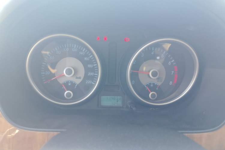 Used Buick Excelle 2015 1.5L Manual Classic Trim Instrument Cluster