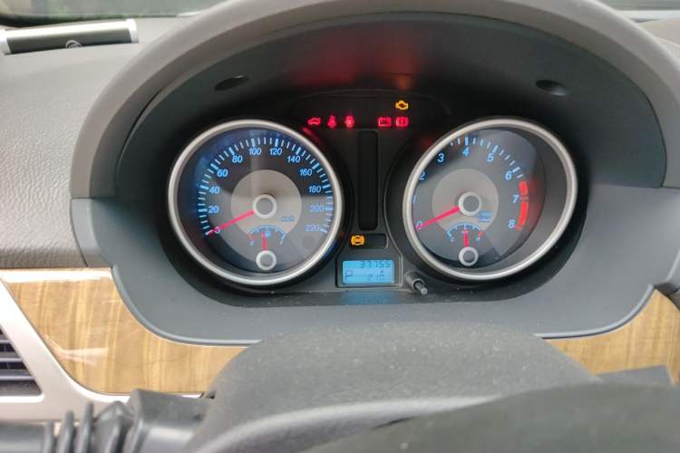 Used Buick Excelle 2015 1.5L Automatic Classic Model Instrument Cluster