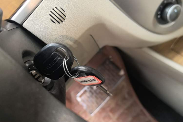 Used Buick Excelle 2015 1.5L Manual Classic Trim Interior 1
