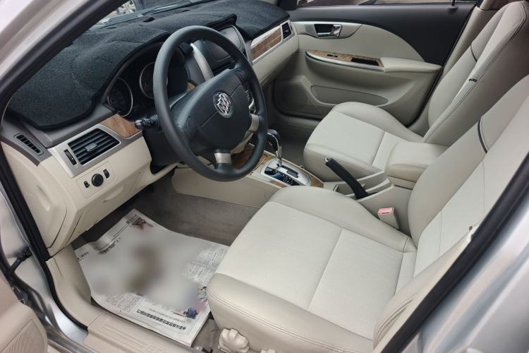Used Buick Excelle 2015 1.5L Automatic Classic Model Interior 2