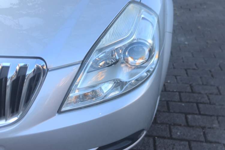 Used Buick Excelle 2015 1.5L Automatic Classic Model Left Front Headlight