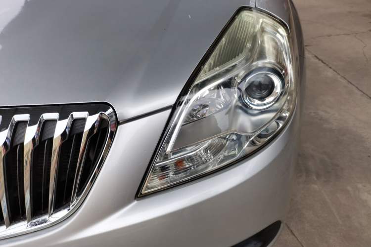Used Buick Excelle 2015 1.5L Manual Classic Trim Left Front Headlight