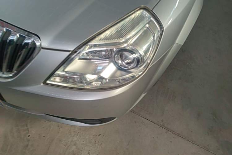 Used Buick Excelle 2015 1.5L Automatic Classic Model Left Front Headlight