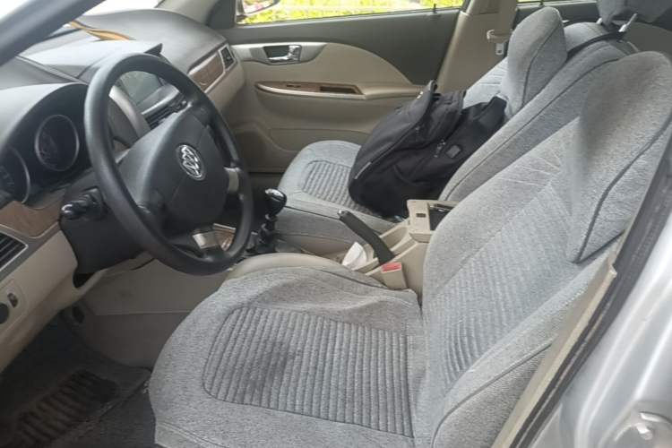Used Buick Excelle 2015 1.5L Manual Classic Trim Left Front Seat