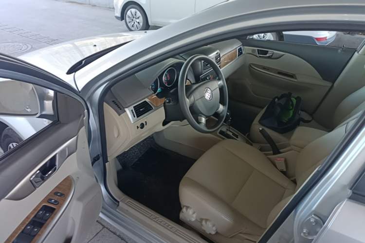 Used Buick Excelle 2015 1.5L Automatic Classic Model Left Front Seat