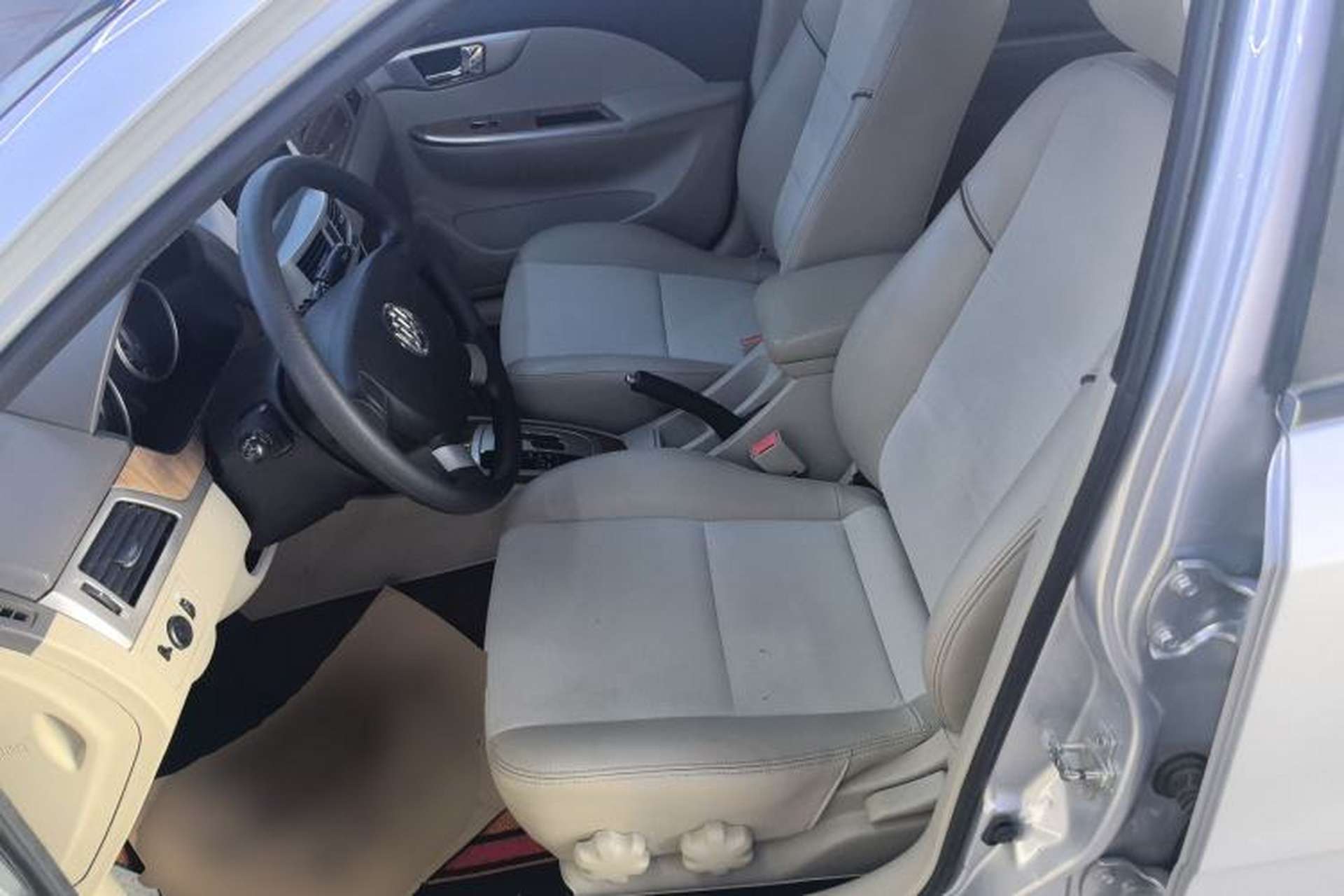 Used Buick Excelle 2015 1.5L Automatic Classic Model Left Front Seat