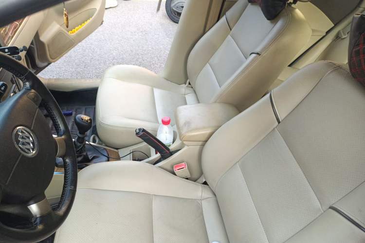 Used Buick Excelle 2015 1.5L Manual Luxury Model Left Front Seat