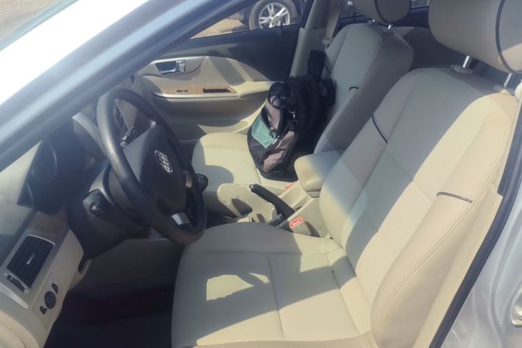 Used Buick Excelle 2015 1.5L Manual Classic Trim Left Front Seat