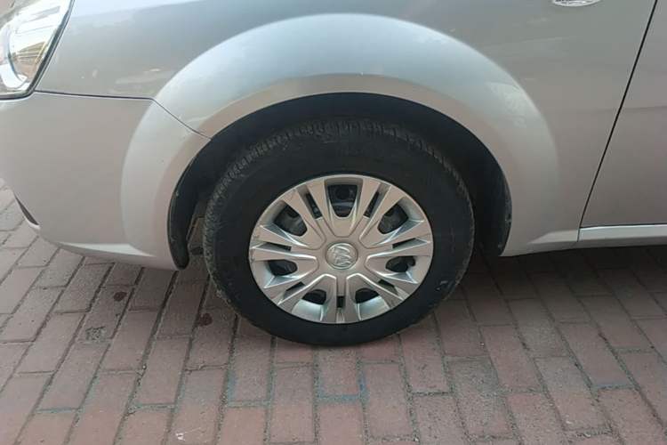 Used Buick Excelle 2015 1.5L Manual Classic Trim Left Front Wheel Hub