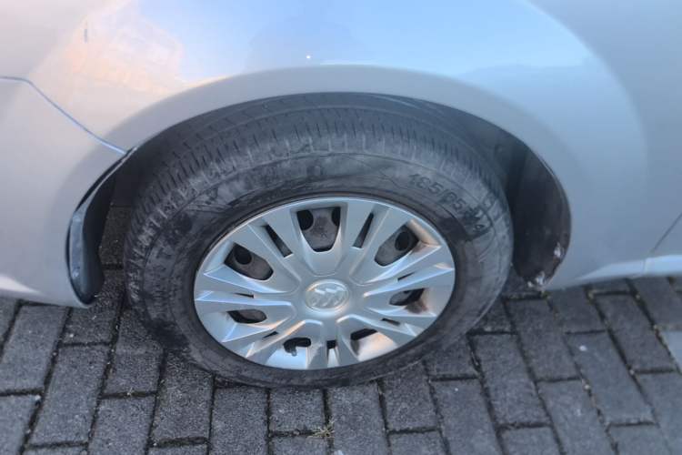Used Buick Excelle 2015 1.5L Automatic Classic Model Left Front Wheel Hub