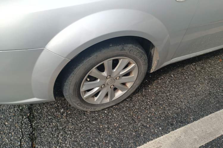 Used Buick Excelle 2015 1.5L Automatic Classic Model Left Front Wheel Hub