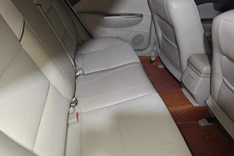 Used Buick Excelle 2015 1.5L Automatic Classic Model Left Rear Seat