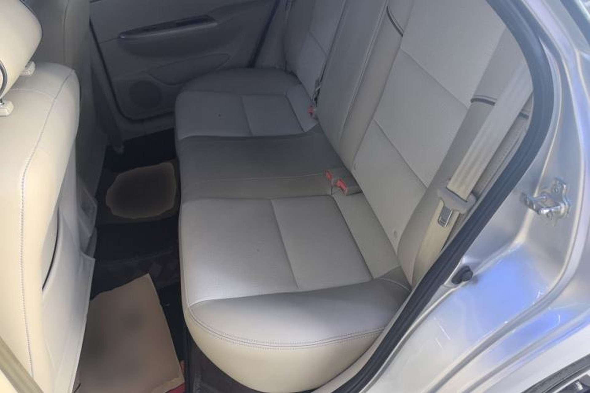 Used Buick Excelle 2015 1.5L Automatic Classic Model Left Rear Seat