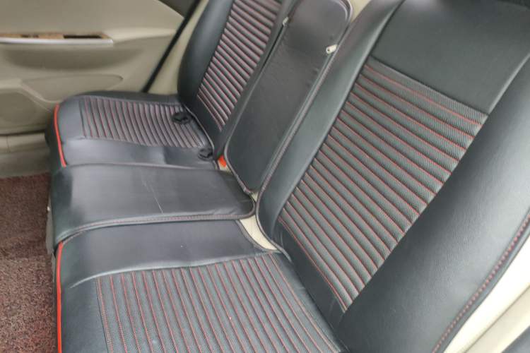 Used Buick Excelle 2015 1.5L Automatic Classic Model Left Rear Seat