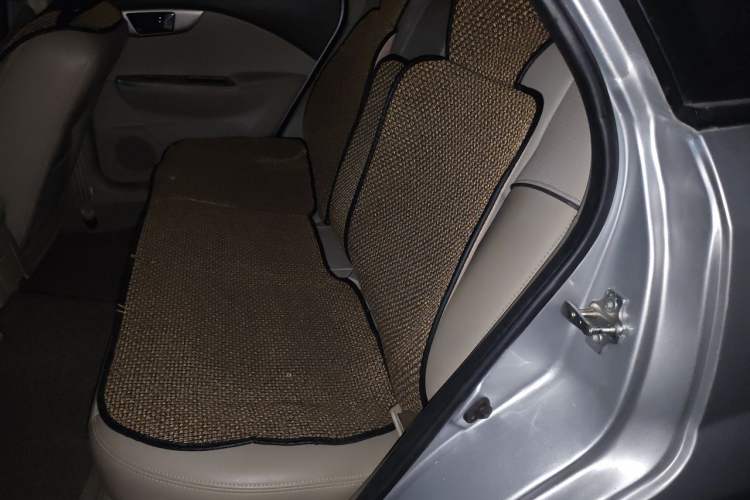 Used Buick Excelle 2015 1.5L Automatic Classic Model Left Rear Seat