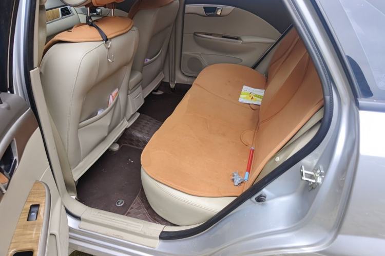 Used Buick Excelle 2015 1.5L Automatic Classic Model Left Rear Seat