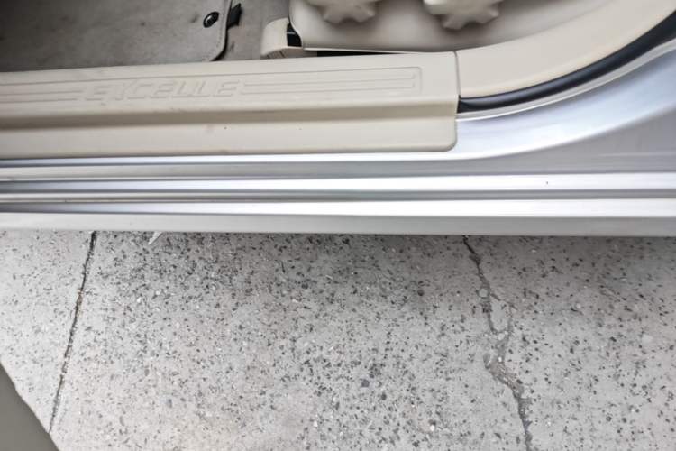 Used Buick Excelle 2015 1.5L Automatic Classic Model Left Side Sill